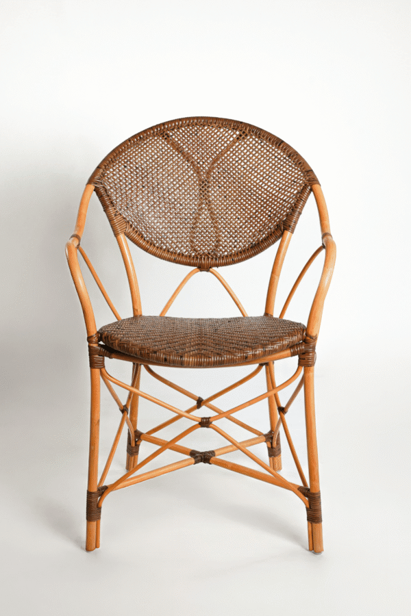 Sutra Chair